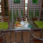 Hotel Des Arts 3*