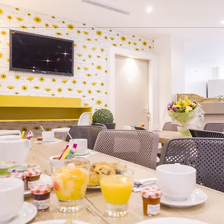 Des Arts Hotel 3*