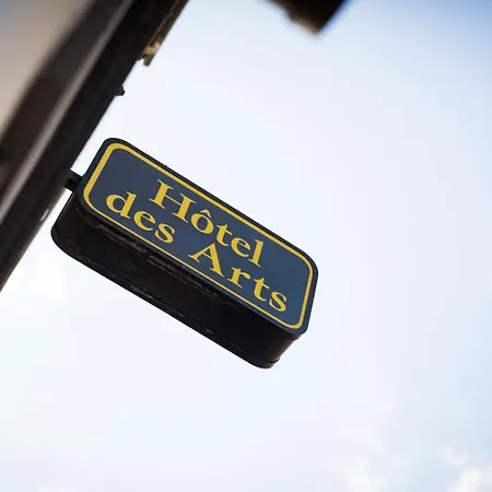 Des Arts מלון