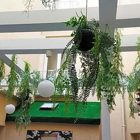 Hotel Des Arts Rueil-Malmaison