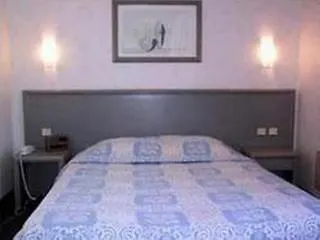 Hotel Des Arts Rueil-Malmaison