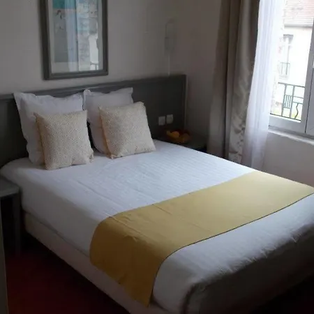 Des Arts Hotel 3*