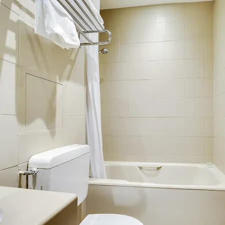 Des Arts 3* Rueil-Malmaison