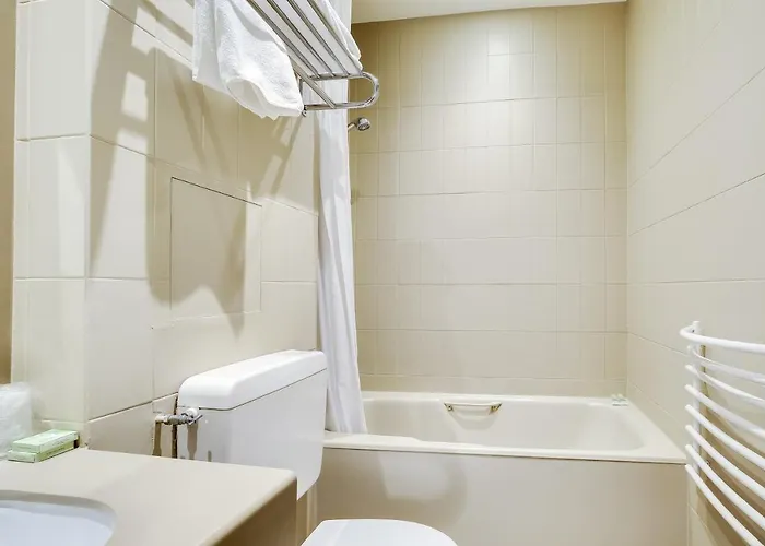Des Arts 3* Rueil-Malmaison